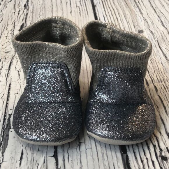 🍭6/$30 Sparkle Shimmer boots- size 2 infant - Picture 2 of 6